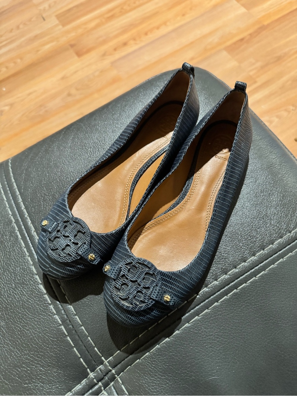 Tory Burch Navy Textured Logo Ballet Flats